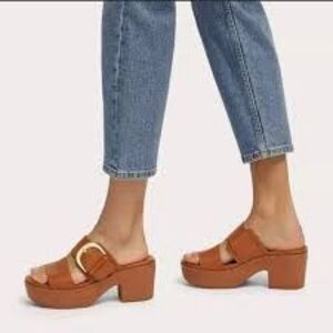 FitFlop Size 8 Pilar Wide Strap Clog Sandals Cognac Brown Chunky Platform Comfy